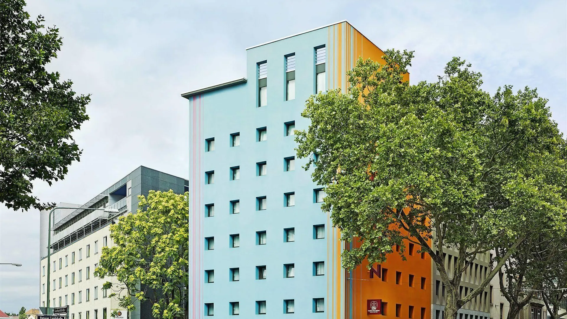25Hours Hotel The Goldman Frankfurt am Main 4*,